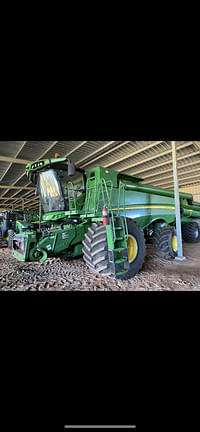 Image of John Deere S680 equipment image 2