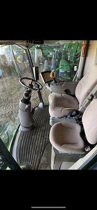 Image of John Deere S680 equipment image 3