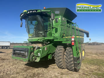 Main image John Deere S680