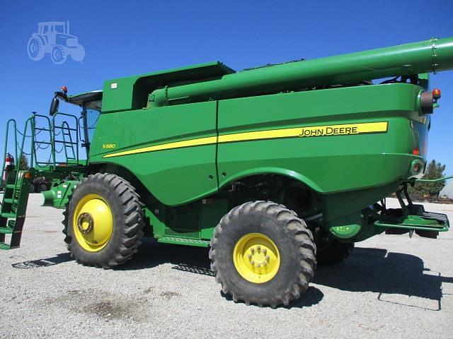 Image of John Deere S680 equipment image 4