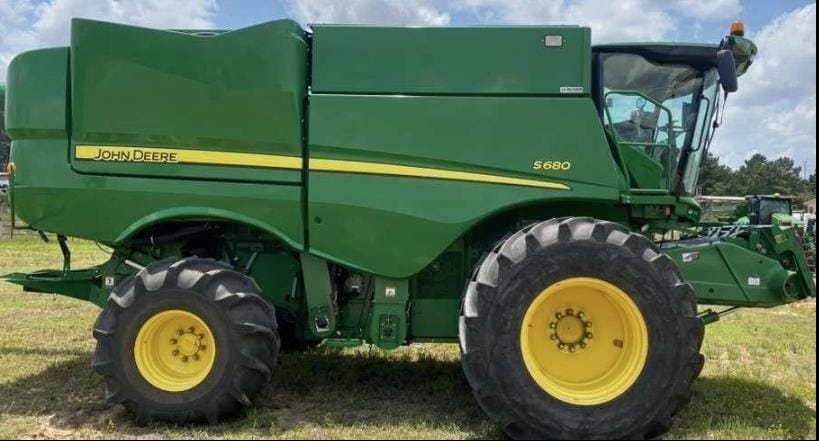 2014 John Deere S680 Image