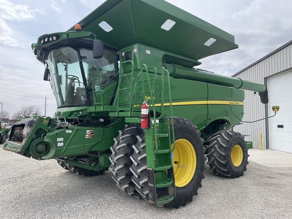 Main image John Deere S680