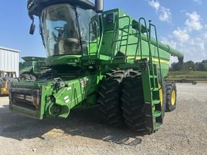 2014 John Deere S680 Image