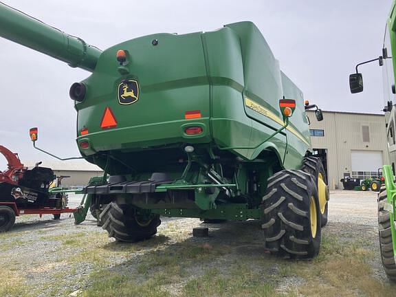 Image of John Deere S680 equipment image 2