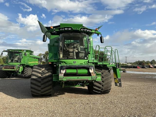 Image of John Deere S680 equipment image 3