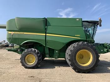 2014 John Deere S680 Equipment Image0