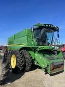 2014 John Deere S680 Image