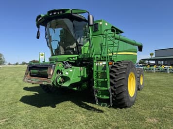 Main image John Deere S680