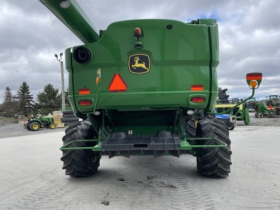 Image of John Deere S680 equipment image 3