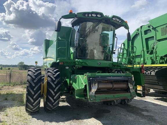 Main image John Deere S680