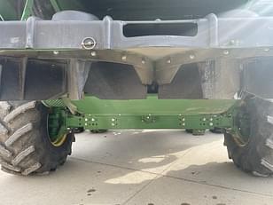 Main image John Deere S680 18