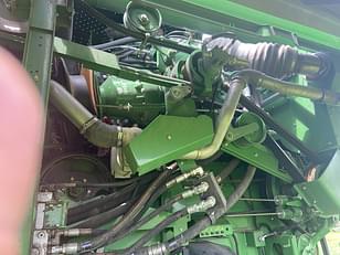 Main image John Deere S680 15