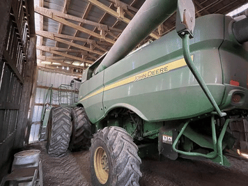 Main image John Deere S680