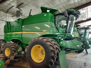 Main image John Deere S680