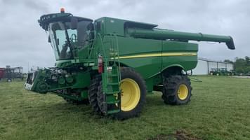 Main image John Deere S680