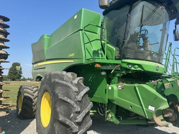 Image of John Deere S680 equipment image 4
