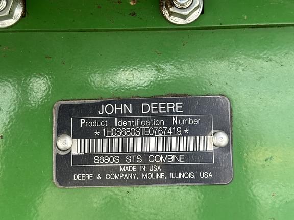 Image of John Deere S680 Image 1