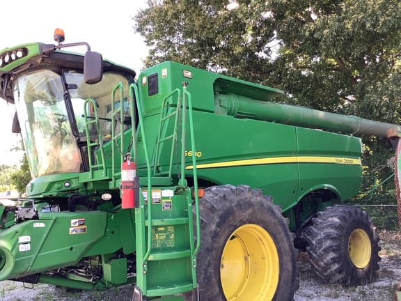 Image of John Deere S680 Primary image