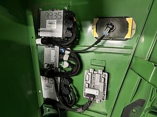 Main image John Deere S680 22