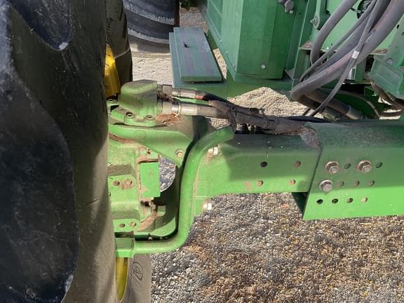 Image of John Deere S680 equipment image 3