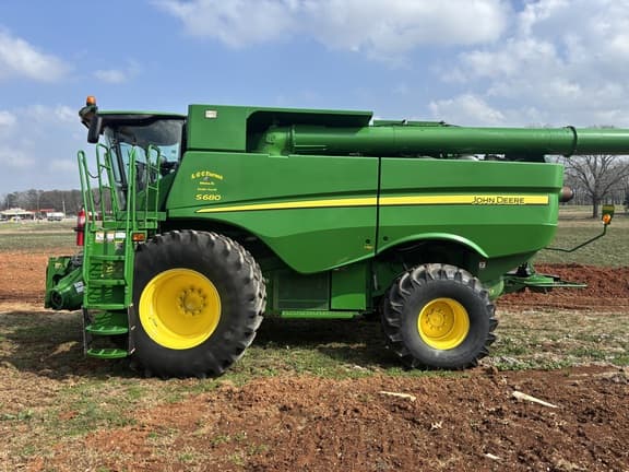 Image of John Deere S680 equipment image 4
