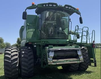 Main image John Deere S680