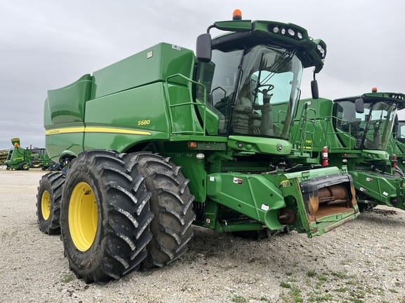 Main image John Deere S680