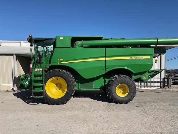 Image of John Deere S680 Primary image