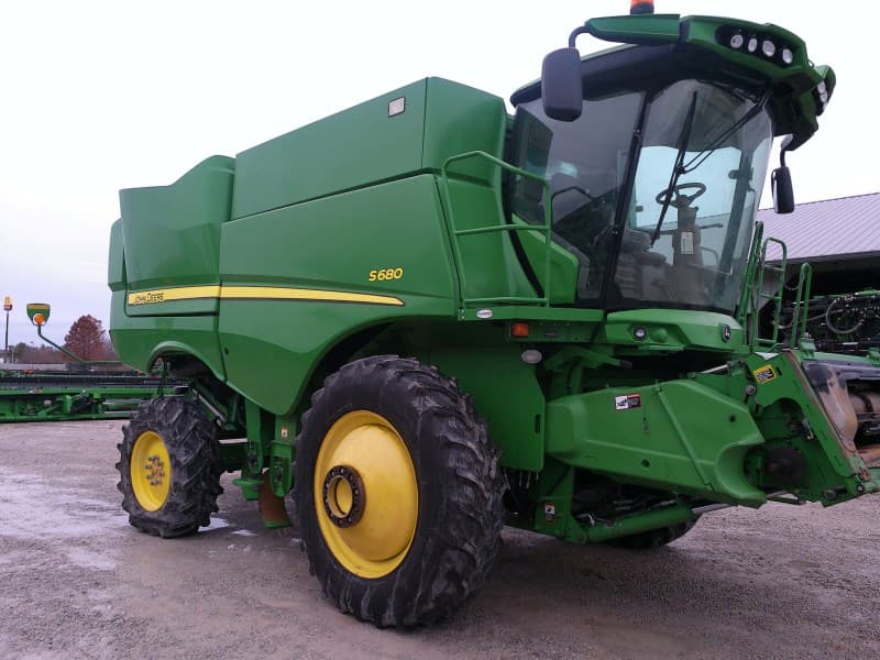 Image of John Deere S680 Primary image