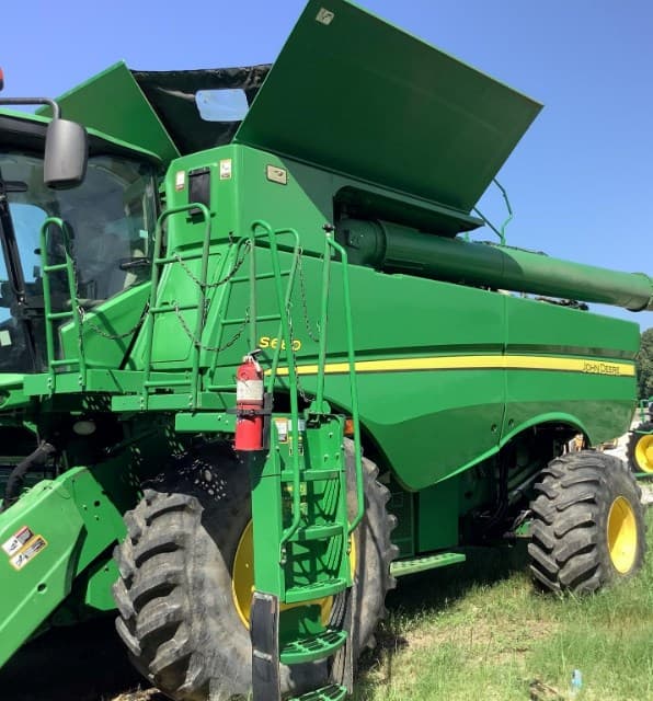 Image of John Deere S680 equipment image 4