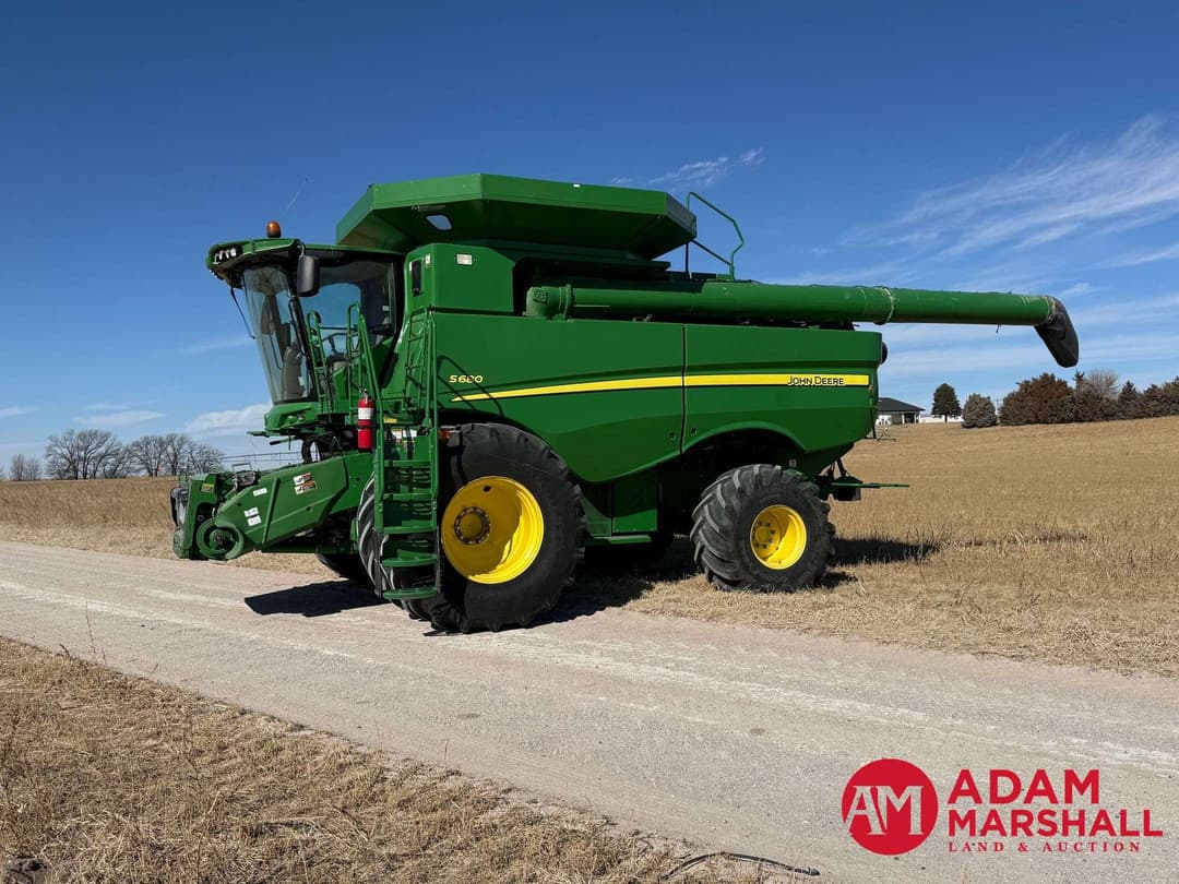 Image of John Deere S680 Primary image