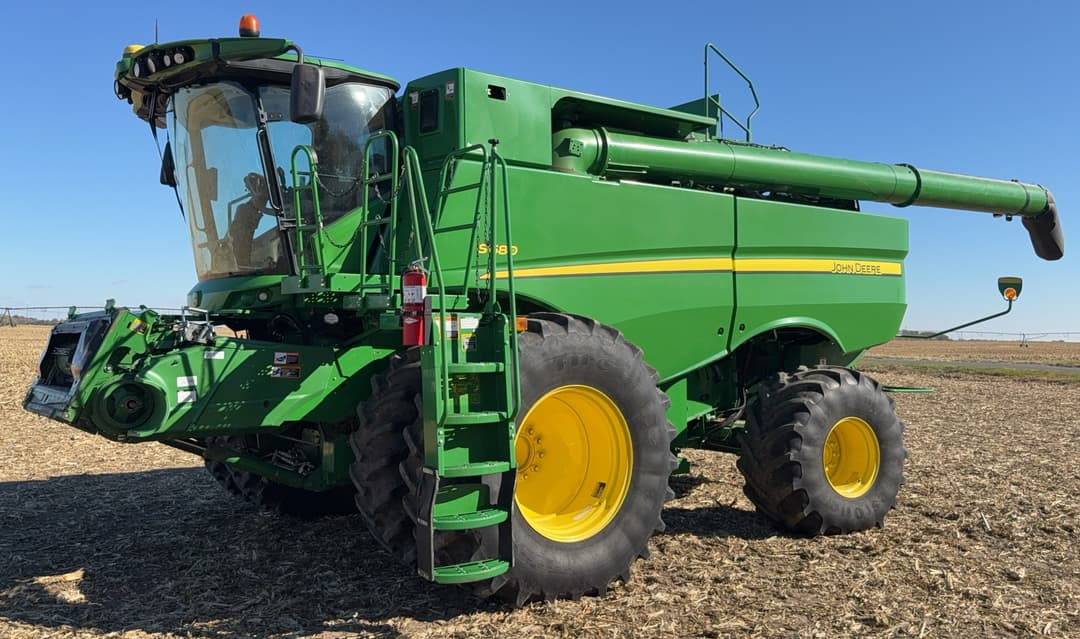 Image of John Deere S680 Primary image