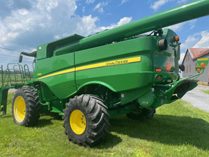 2014 John Deere S680 Image