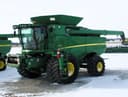 2014 John Deere S680 Image