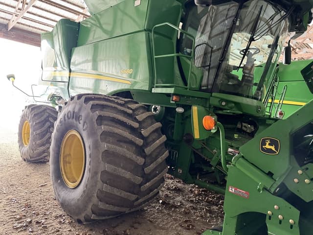 Image of John Deere S680 equipment image 2