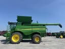2014 John Deere S680 Image