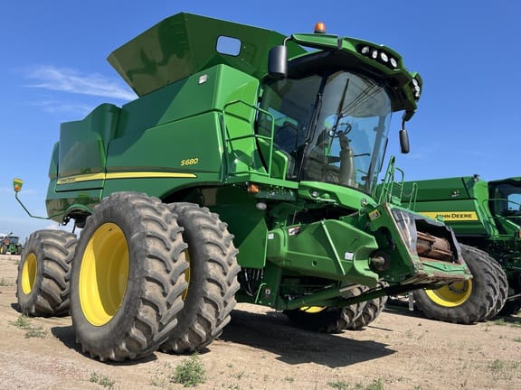 Main image John Deere S680