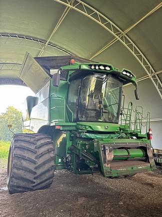 Image of John Deere S680 equipment image 3