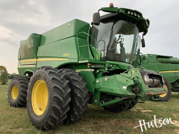 2014 John Deere S680 Equipment Image0