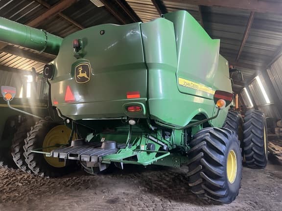 Image of John Deere S680 equipment image 3
