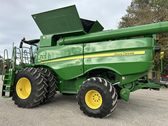 Image of John Deere S680 equipment image 4