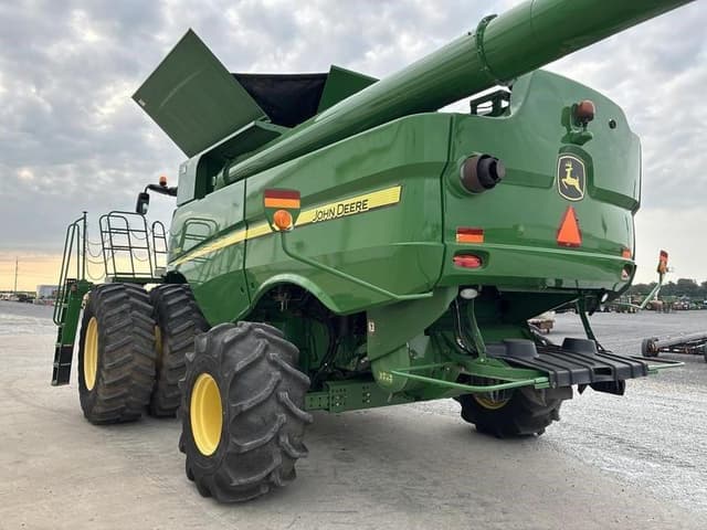 Image of John Deere S680 equipment image 3