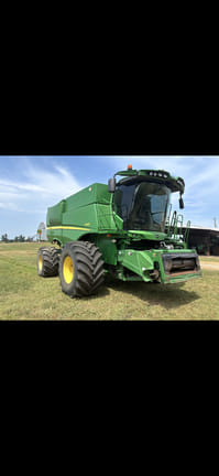 2014 John Deere S680 Equipment Image0