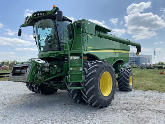 Main image John Deere S680