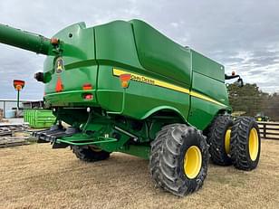 Main image John Deere S690 6