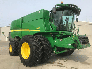 Main image John Deere S690