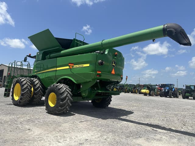 Image of John Deere S690 equipment image 4