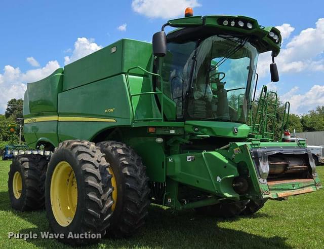 Image of John Deere S690 equipment image 2