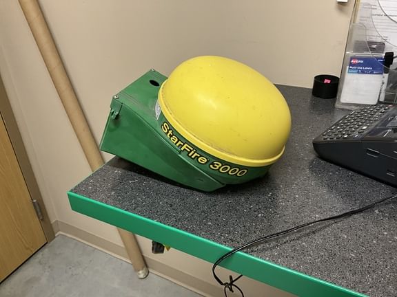 2014 John Deere StarFire 3000 Equipment Image0