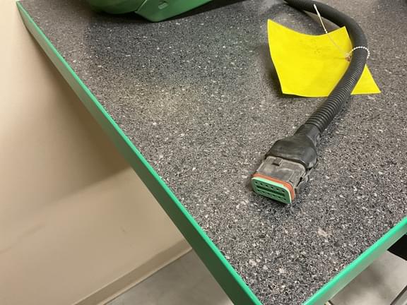 Image of John Deere StarFire 3000 equipment image 4